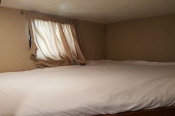 Room 54 of 132