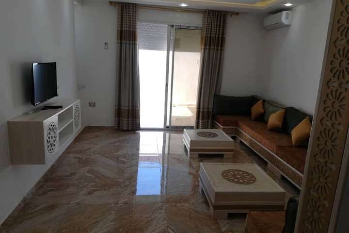 Room 4 of 10