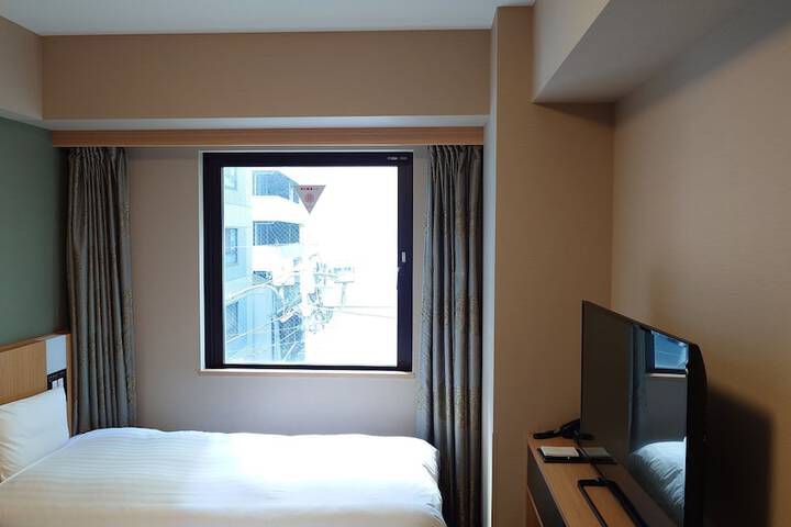 Room 18 of 78
