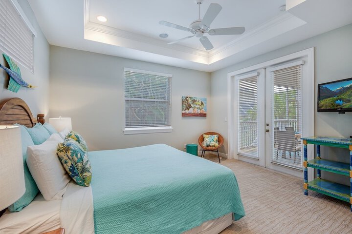 Room 2 of 62