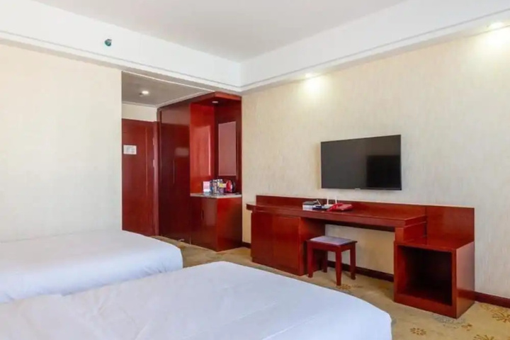 Room 4 of 11
