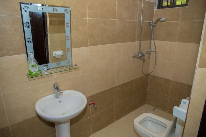 Room 12 of 39