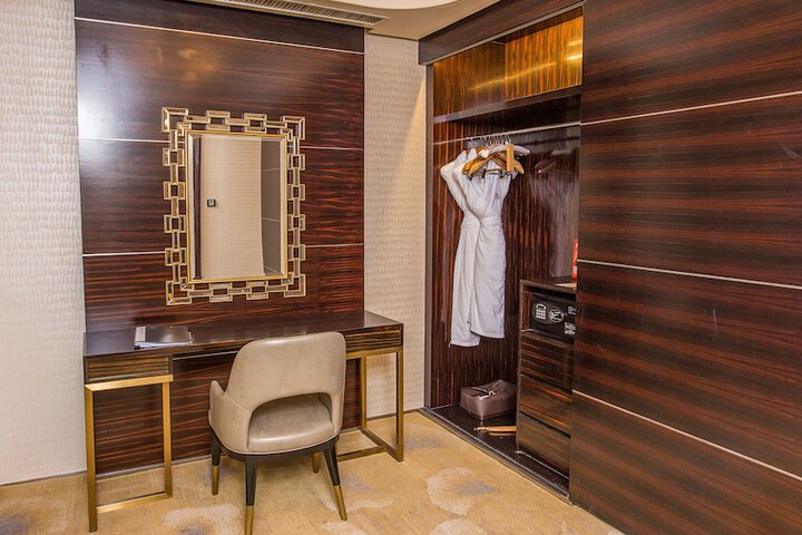 Room 9 of 57