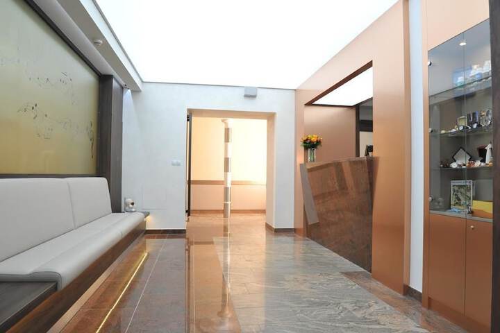 Guest Lobby