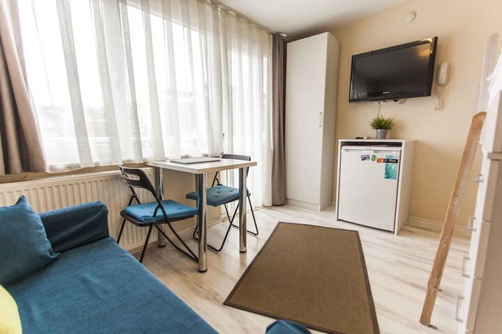 Room 8 of 44