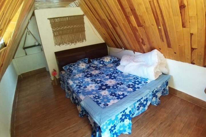 Room 10 of 43
