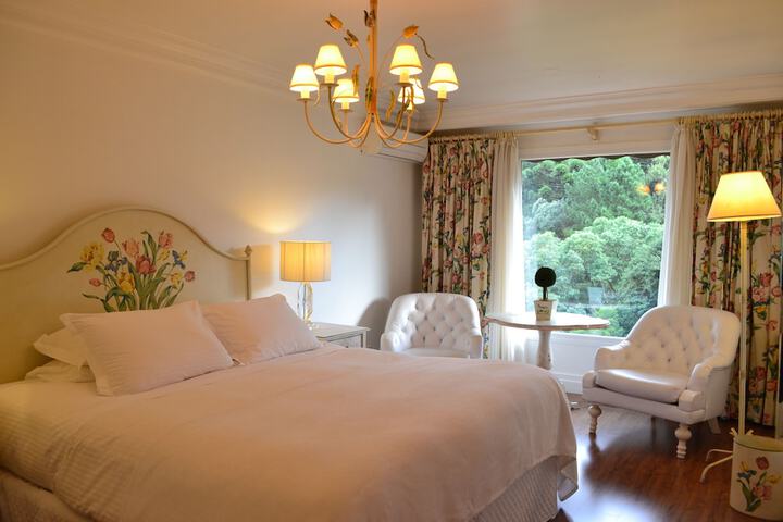 Room 46 of 129