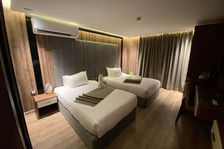 Room 49 of 114