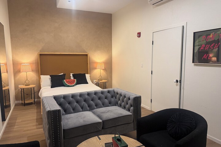 Room 89 of 159