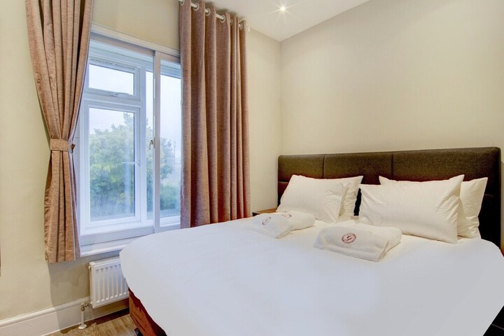 Room 8 of 54
