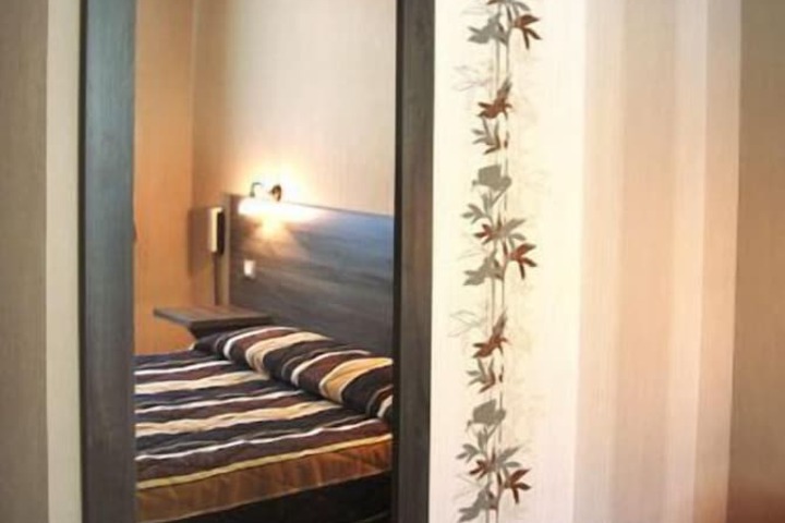 Room 18 of 64