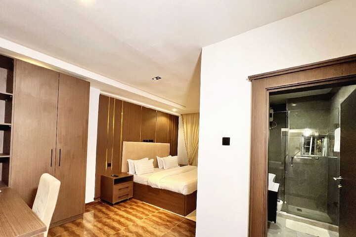 Room 34 of 45