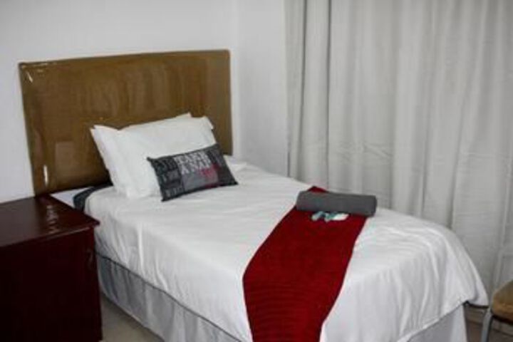 Room 4 of 4
