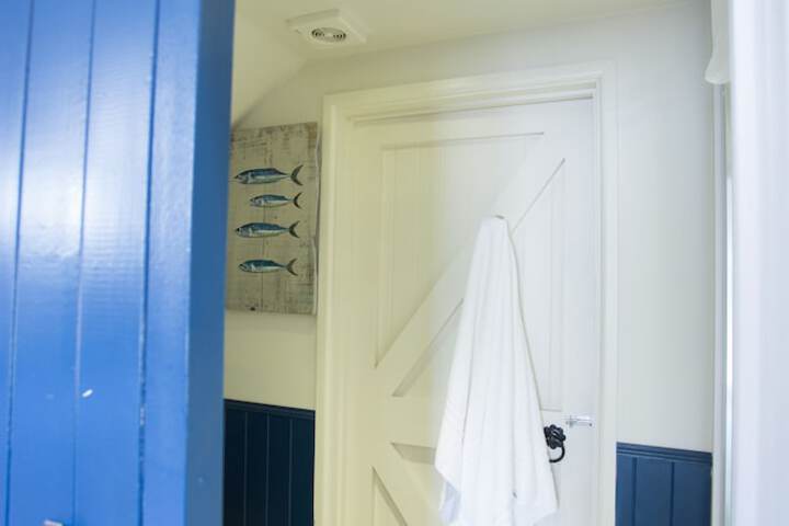 Room 25 of 51