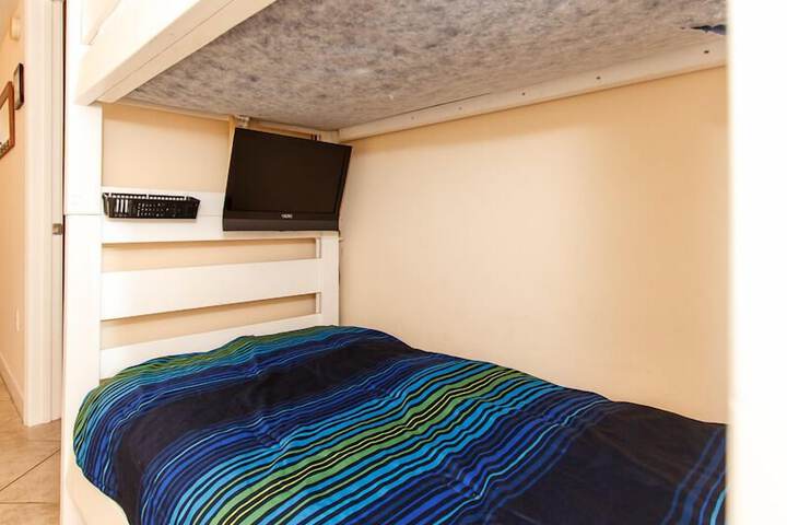 Room 6 of 88
