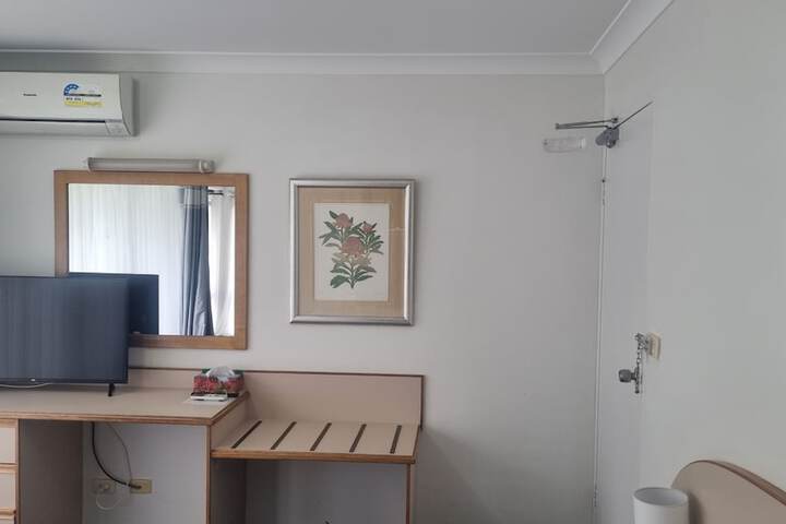 Room 4 of 46