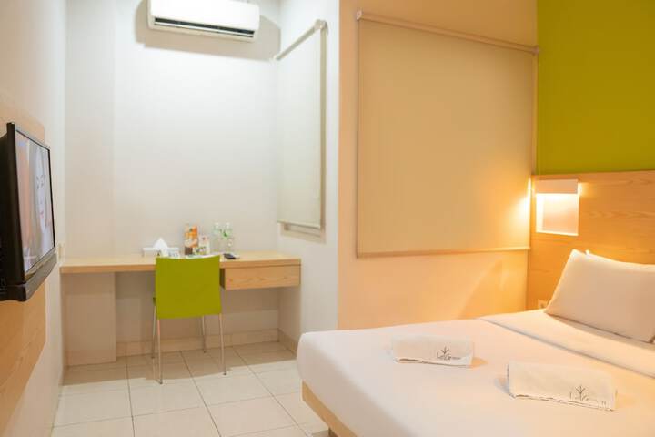 Room 3 of 21
