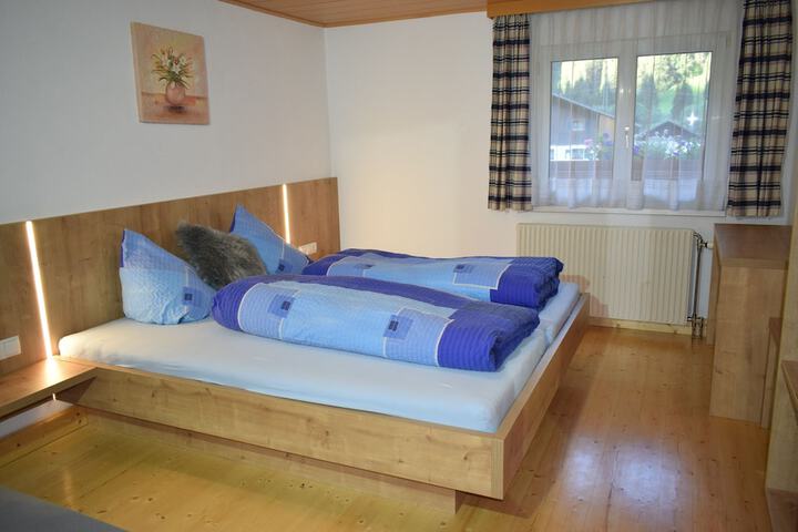 Room 7 of 36