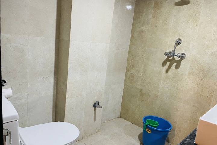 Room 15 of 22