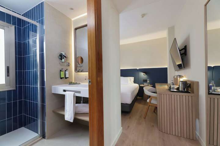 Room 29 of 67