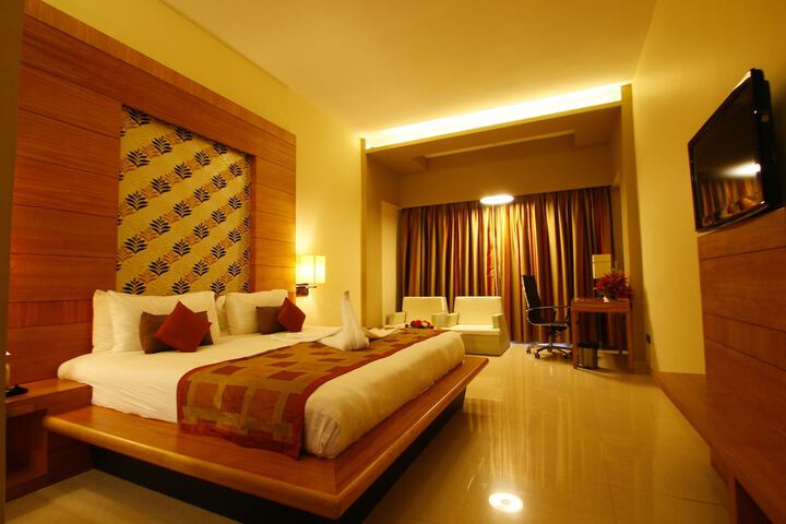 Room 13 of 49
