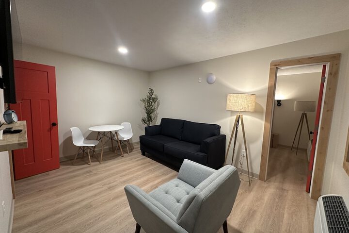 Room 73 of 103