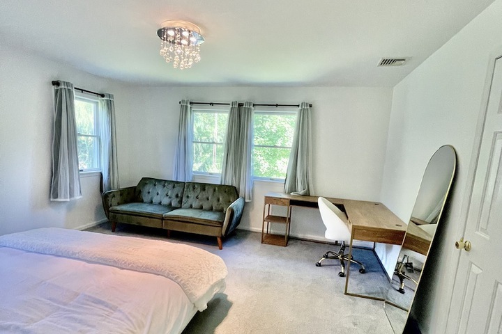 Room 5 of 36