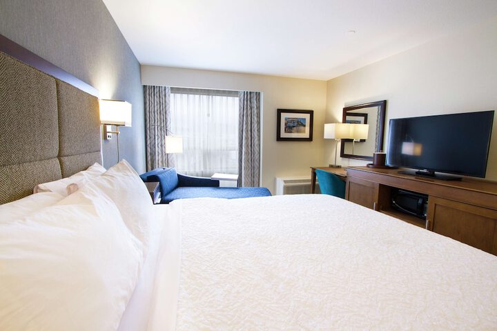 Room 4 of 14