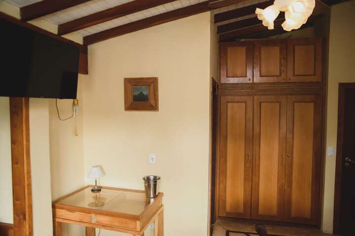 Room 85 of 146