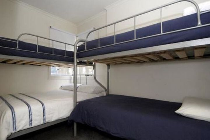 Room 4 of 11