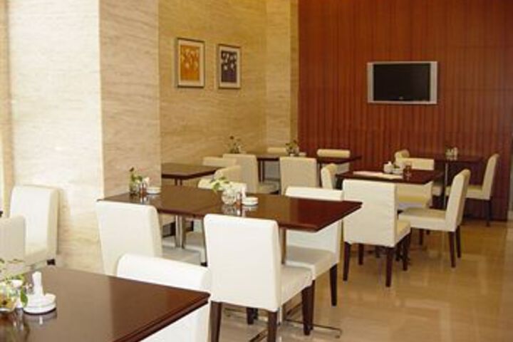 Dining Photos
