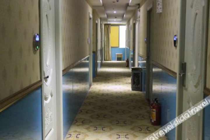 Hotel Interior 6 of 19