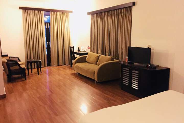 Room 19 of 66
