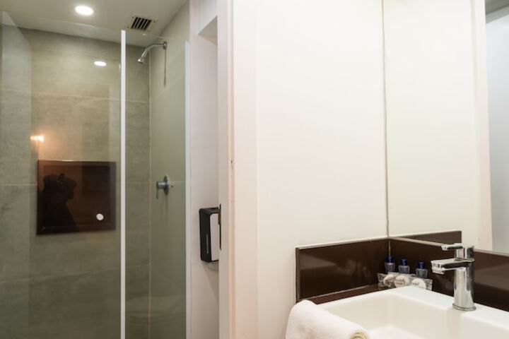 Clean Restrooms
