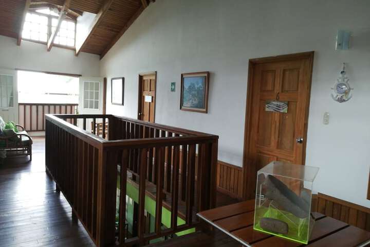 Ballroom/Hall 19 of 31