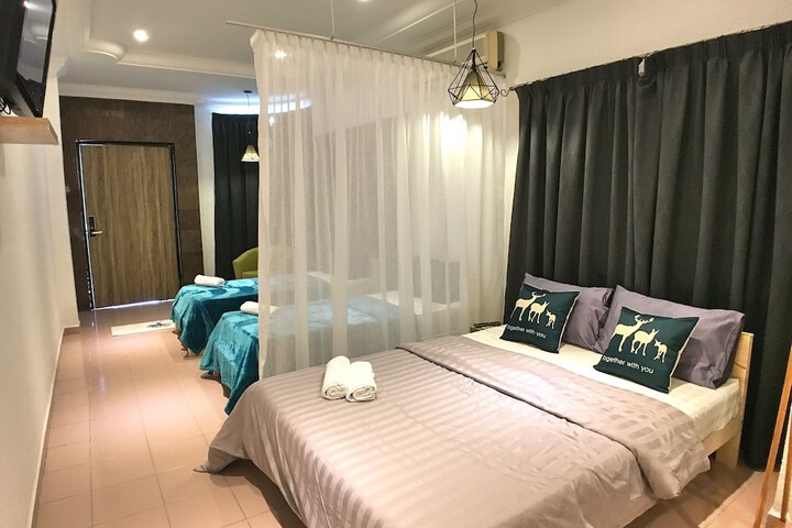 Room 15 of 38