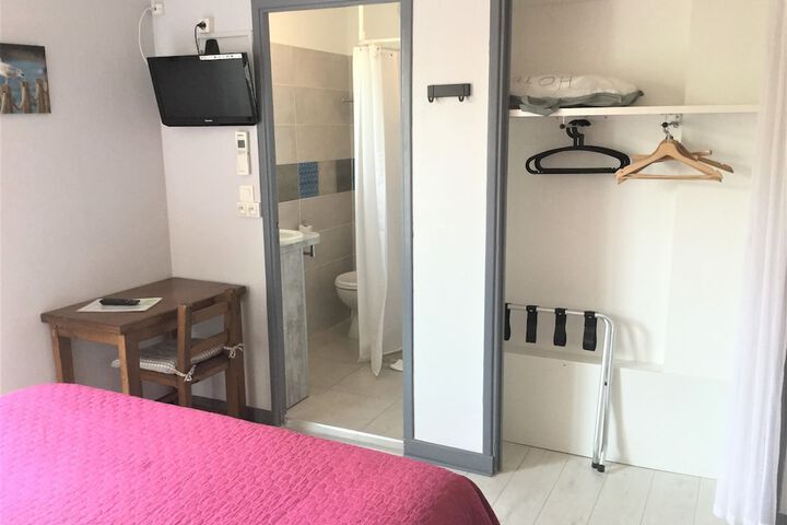 Room 11 of 69