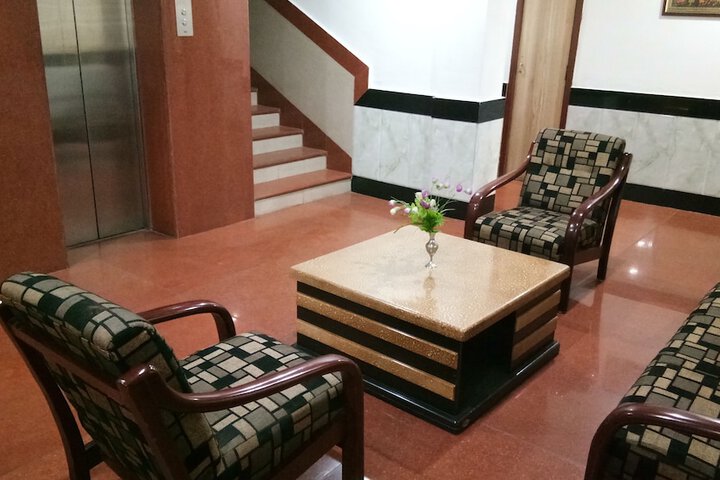 Guest Lobby
