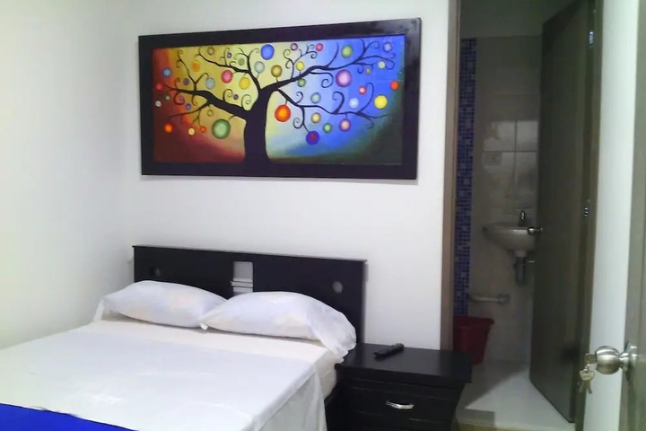 Room 2 of 8