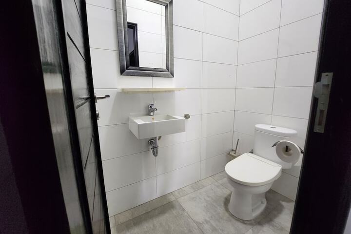 Room 63 of 111
