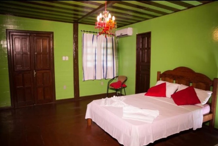 Room 5 of 17