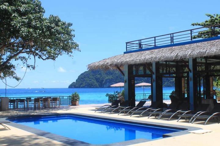 Pool Hotel