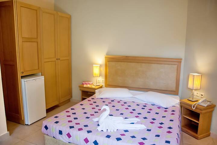 Room 44 of 159