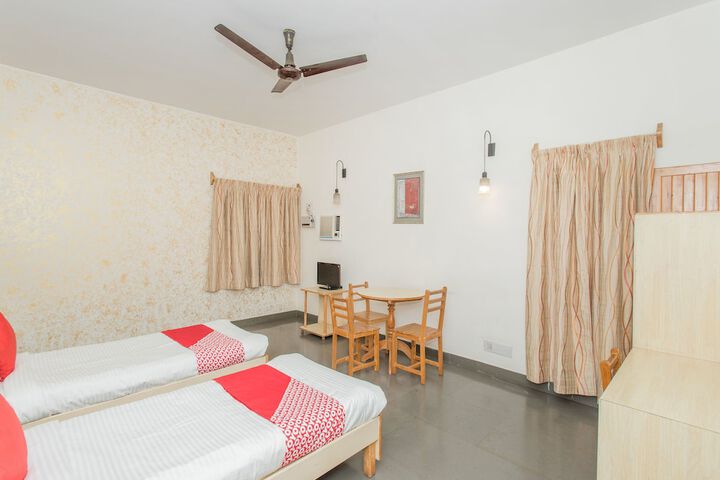 Room 10 of 21