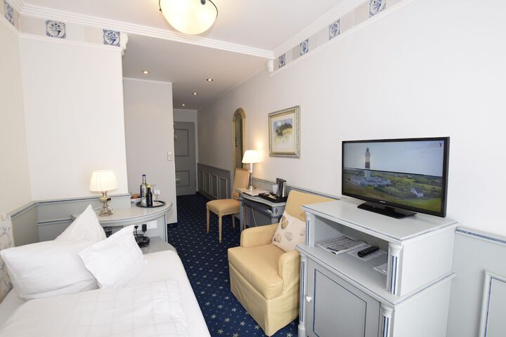 Room 10 of 73