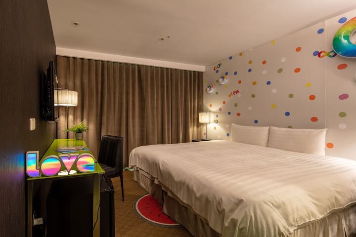 Room 13 of 79