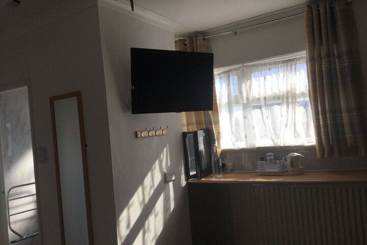 Room 46 of 170