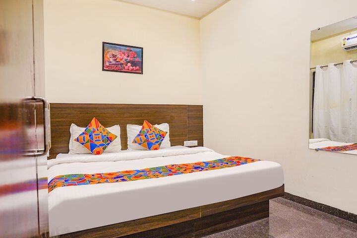 Room 20 of 28