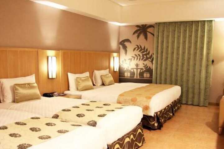 Room 6 of 35