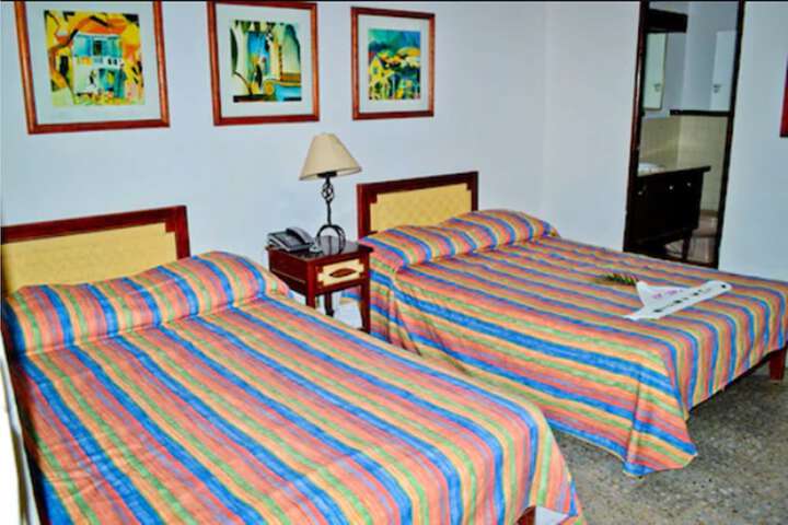 Room 8 of 75